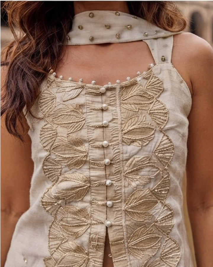 Classy Elegant Most Loved Designer Fusion Wear set For Women