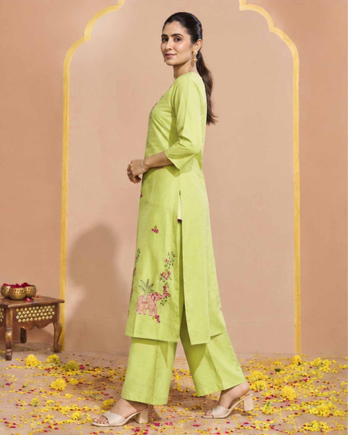 Classy Elegant Most Loved Designer Co-ord set For Women