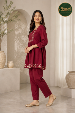 Premium women's maroon ethnic embroidered kurta pant set by Sriomi