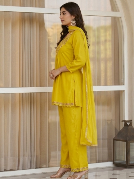 Classy Elegant Most Loved Designer Indo-western wear set For Women