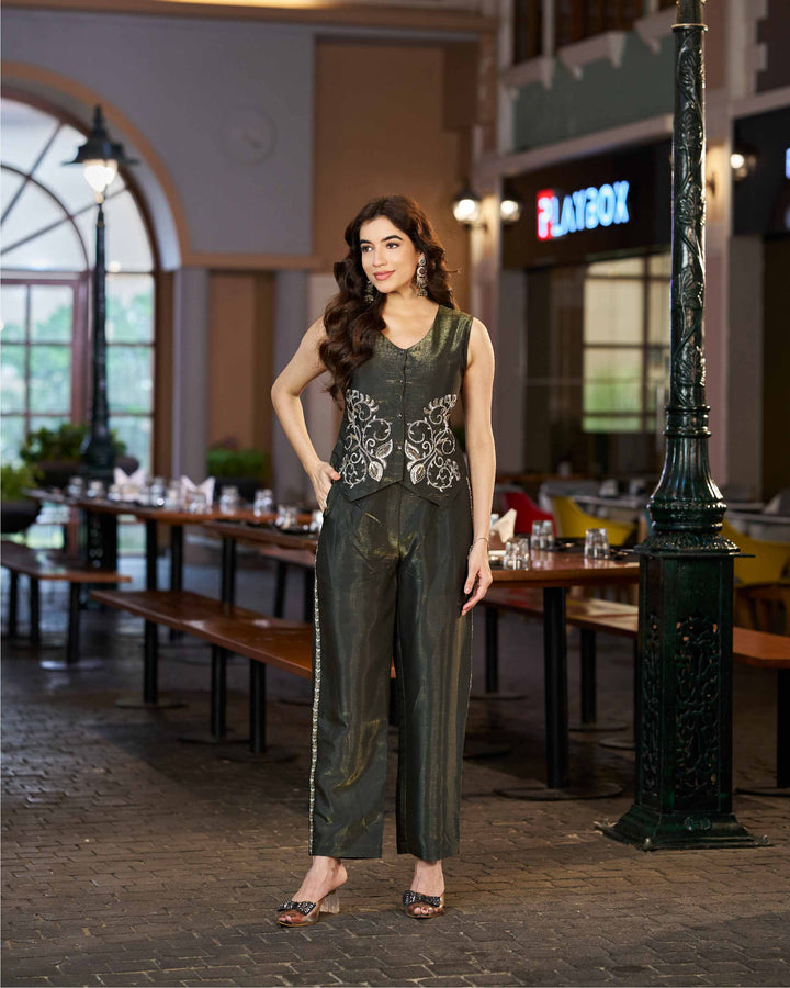 Classy Elegant Most Loved Designer Co-ord set For Women
